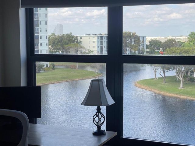 2309 S Cypress Bend Drive 515, Pompano Beach, FL 33069