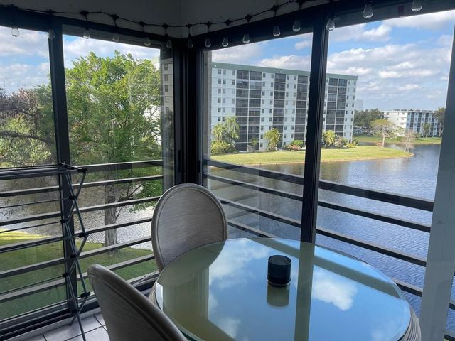2309 S Cypress Bend Drive 515, Pompano Beach, FL 33069