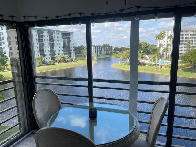 2309 S Cypress Bend Drive 515, Pompano Beach, FL 33069