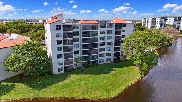 2309 S Cypress Bend Drive 515, Pompano Beach, FL 33069