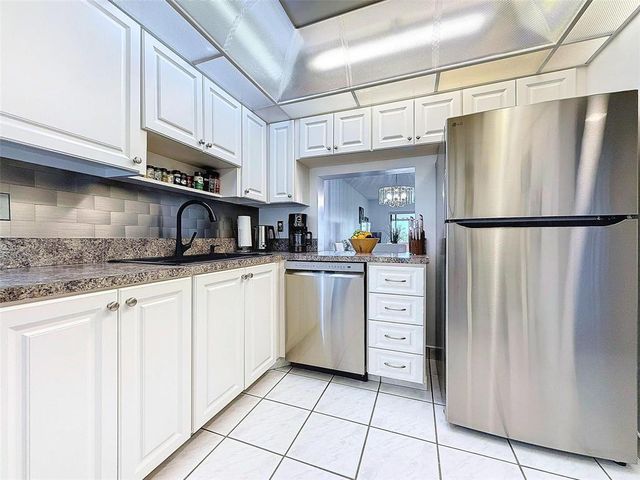 2309 S Cypress Bend Drive 515, Pompano Beach, FL 33069