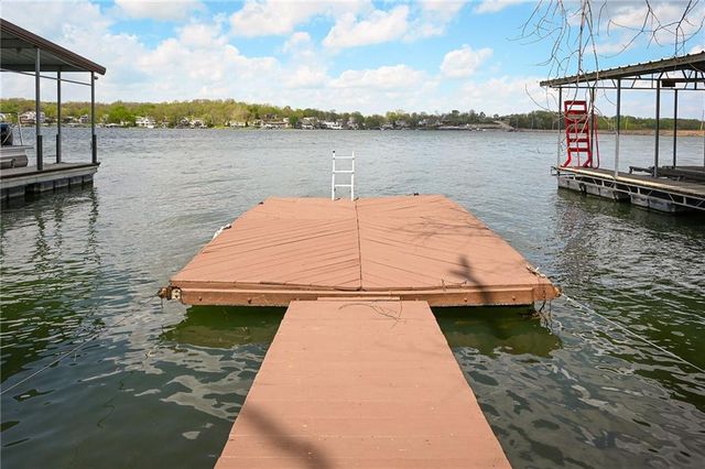 92 Z Street, Lake Lotawana, MO 64086
