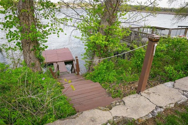92 Z Street, Lake Lotawana, MO 64086