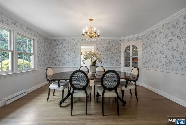 110 Ackerman Avenue, Ho-ho-kus, NJ 07423