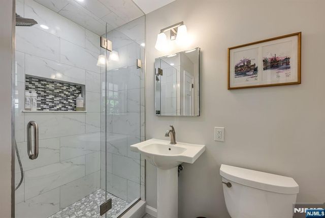 110 Ackerman Avenue, Ho-ho-kus, NJ 07423