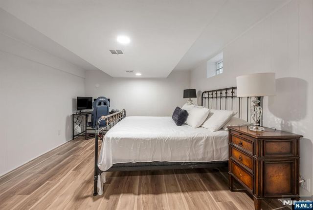 110 Ackerman Avenue, Ho-ho-kus, NJ 07423