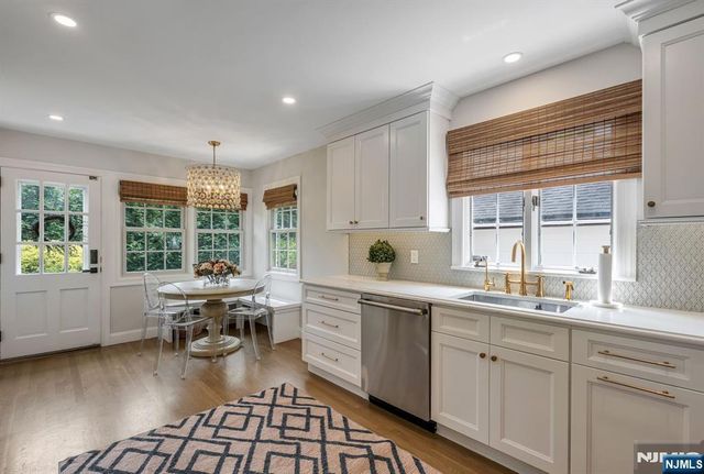110 Ackerman Avenue, Ho-ho-kus, NJ 07423