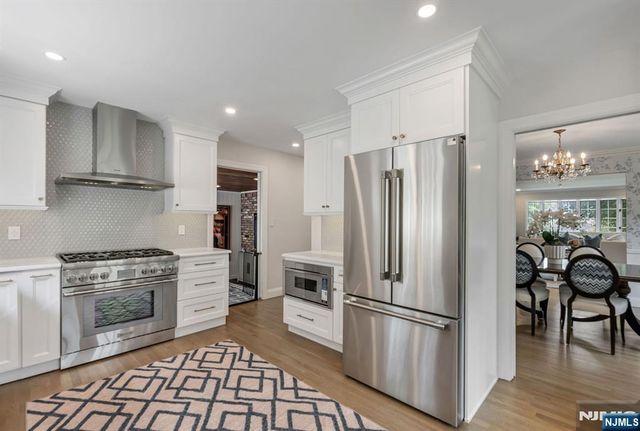 110 Ackerman Avenue, Ho-ho-kus, NJ 07423