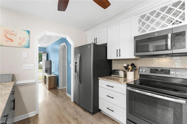 812 Gloss ST, Chesapeake, VA 23322