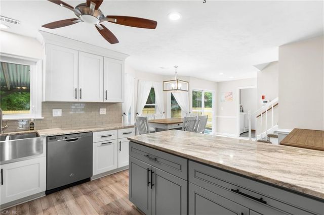 812 Gloss ST, Chesapeake, VA 23322