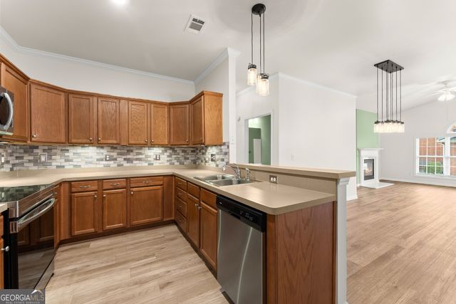 119 Holiday Road 603, Buford, GA 30518