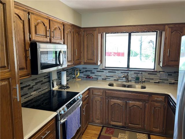 7239 Orchard Point, Harrison, AR 72601