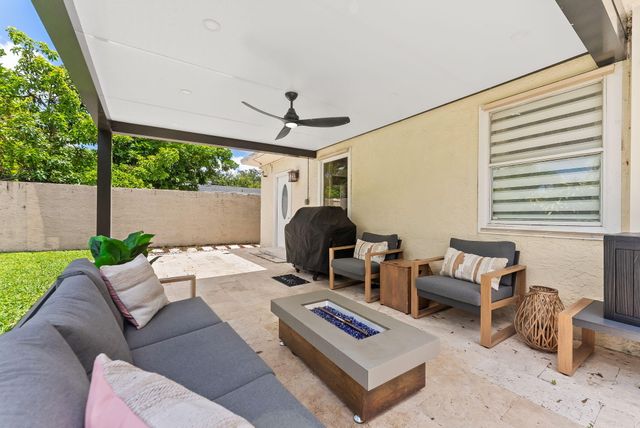 829 NE 17th Street, Fort Lauderdale, FL 33305