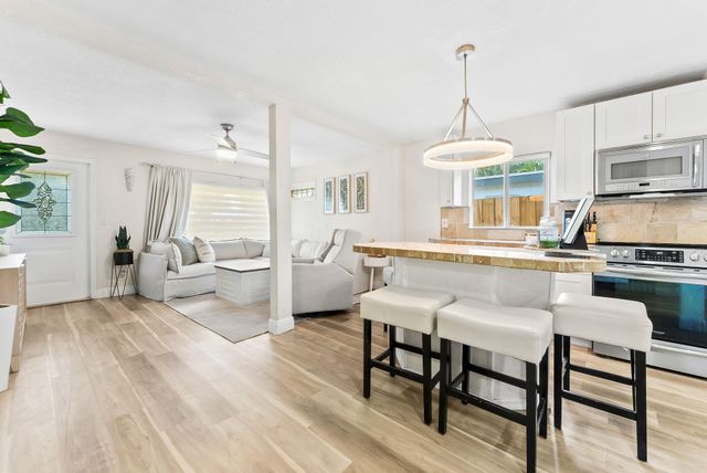 829 NE 17th Street, Fort Lauderdale, FL 33305