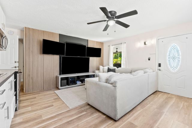 829 NE 17th Street, Fort Lauderdale, FL 33305