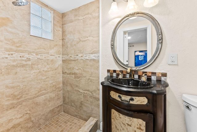 829 NE 17th Street, Fort Lauderdale, FL 33305