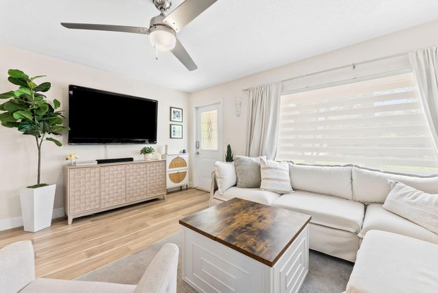829 NE 17th Street, Fort Lauderdale, FL 33305