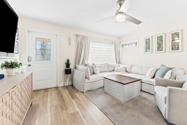 829 NE 17th Street, Fort Lauderdale, FL 33305