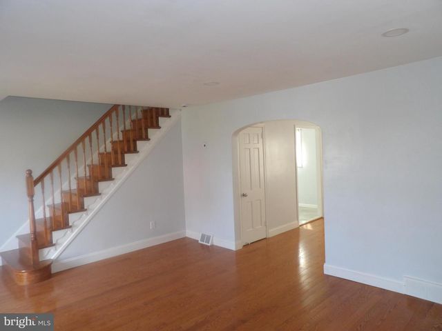 7603 OAK LANE RD, Cheltenham, PA 19012