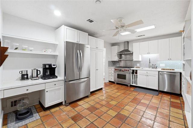 705 E Northway Lane, Atlanta, GA 30342