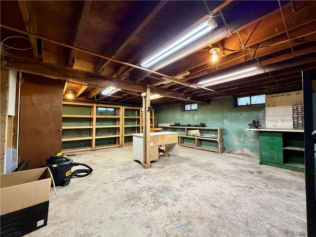 49 Williams Street, Lincoln, RI 02865