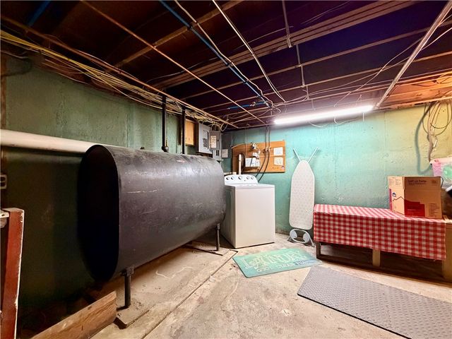 49 Williams Street, Lincoln, RI 02865