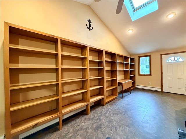 49 Williams Street, Lincoln, RI 02865