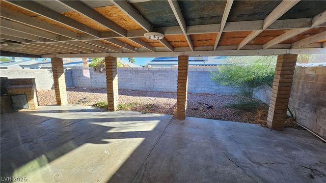 6777 Ledgewood Drive, Las Vegas, NV 89103