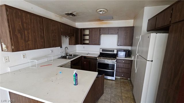 6777 Ledgewood Drive, Las Vegas, NV 89103