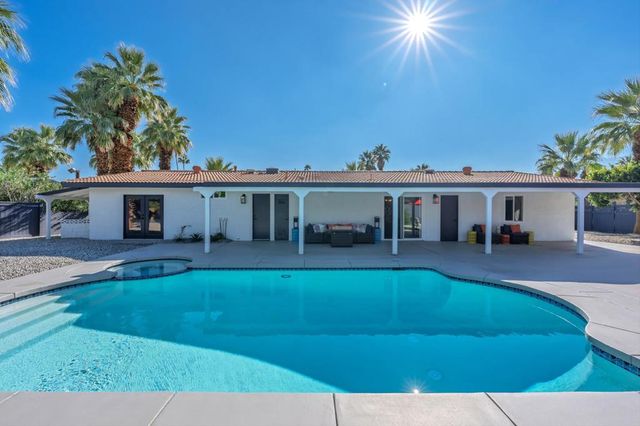 1820 E Park Drive, Palm Springs, CA 92262