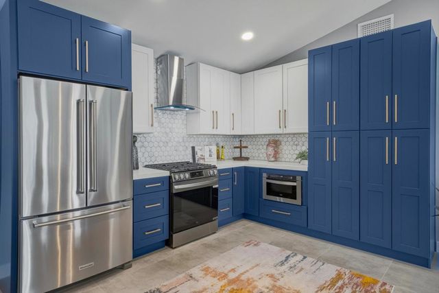 1820 E Park Drive, Palm Springs, CA 92262