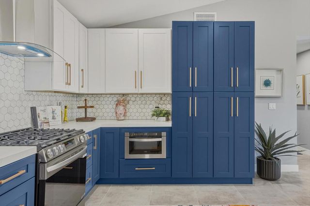 1820 E Park Drive, Palm Springs, CA 92262