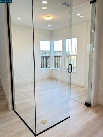 16113 Purdy Ct, Lathrop, CA 95330