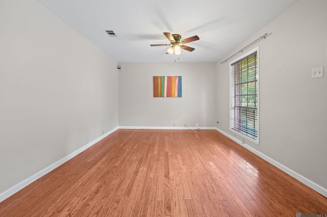 9346 Rainford Rd, Baton Rouge, LA 70810