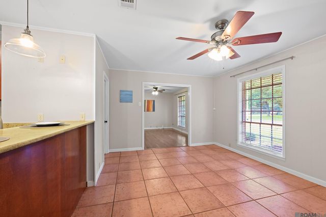 9346 Rainford Rd, Baton Rouge, LA 70810