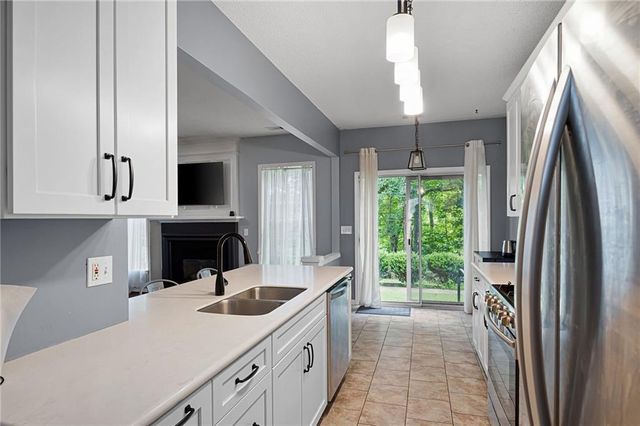 1211 Astastula Way, Woodstock, GA 30188