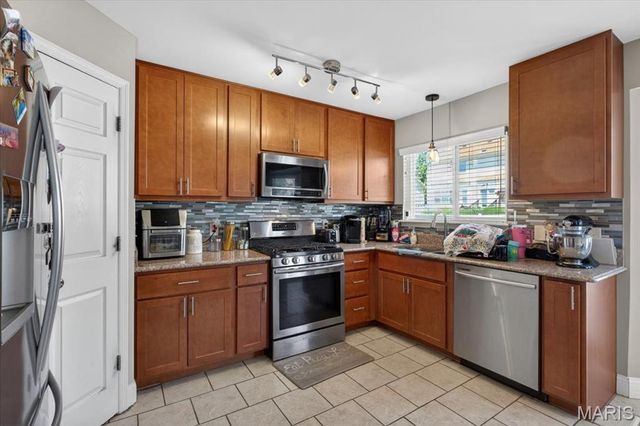 1330 Parmer Drive, Florissant, MO 63031