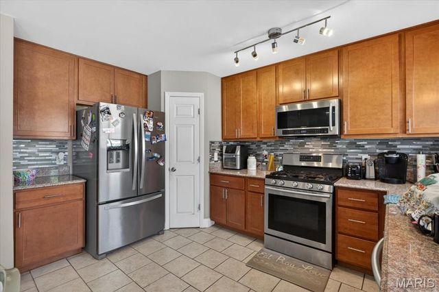 1330 Parmer Drive, Florissant, MO 63031