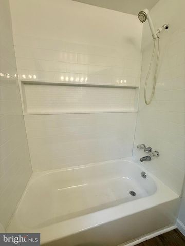 938 N KORFF DR, Vineland, NJ 08360