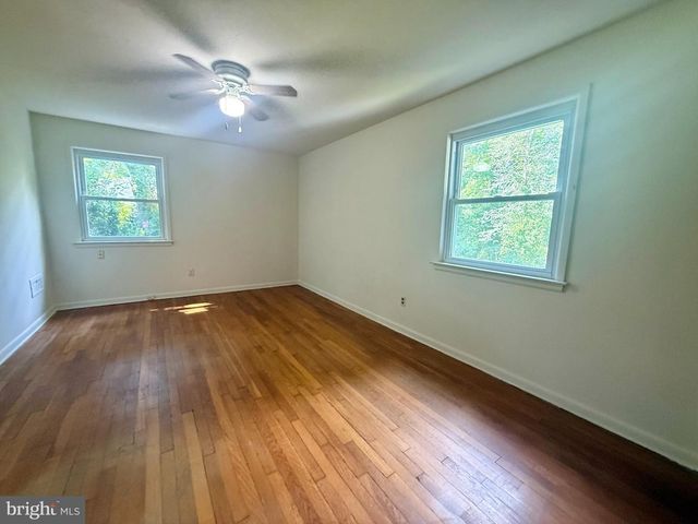 938 N KORFF DR, Vineland, NJ 08360