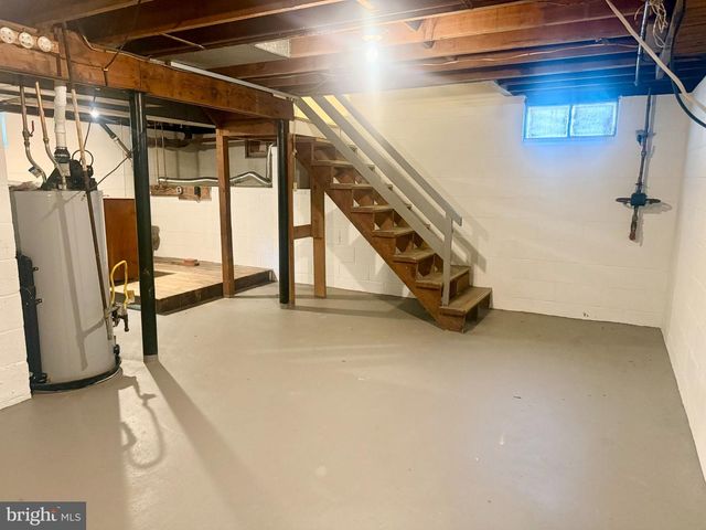 938 N KORFF DR, Vineland, NJ 08360