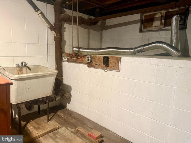 938 N KORFF DR, Vineland, NJ 08360