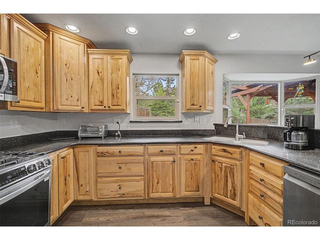 130 E Mikado Dr, Colorado Springs, CO 80919