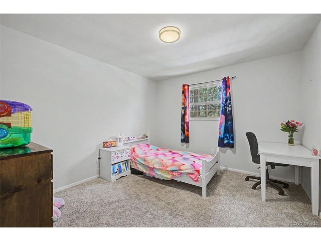 130 E Mikado Dr, Colorado Springs, CO 80919