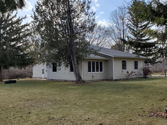 N4574 BROADWAY STREET, New London, WI 54961
