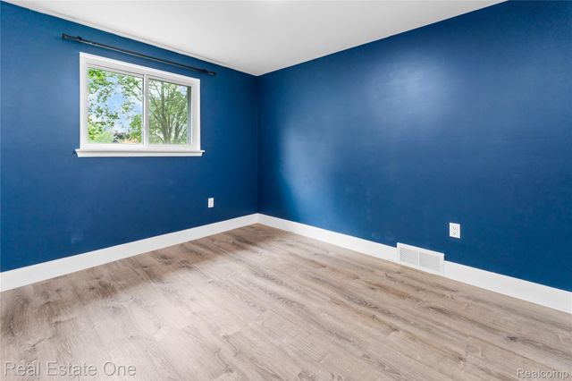 901 Judith Street, Westland, MI 48186