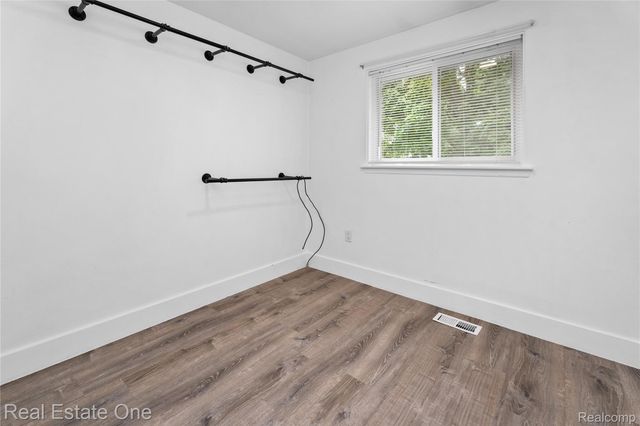 901 Judith Street, Westland, MI 48186