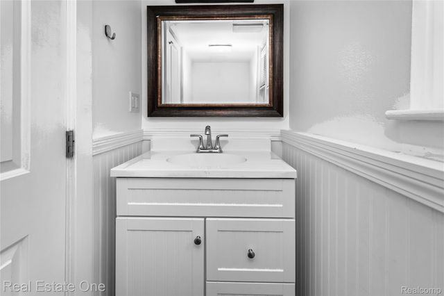 901 Judith Street, Westland, MI 48186