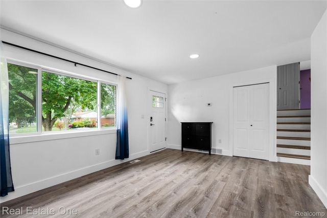 901 Judith Street, Westland, MI 48186