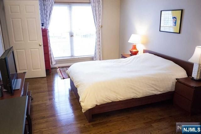 8 Markham Circle, Englewood, NJ 07631